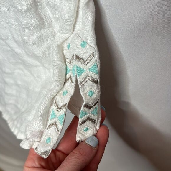 Vineyard Vines 100% Linen V-Neck Embroidered Bohemian Top. Size XL. - Picture 3 of 8